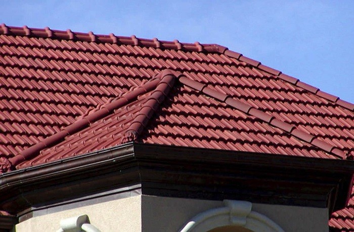 Крыша из керамической черепицы